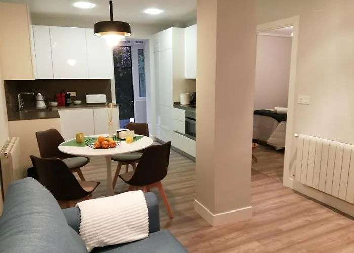 Lugar Especial, Gran Patio, Junto Al Ayuntamiento Bilbao